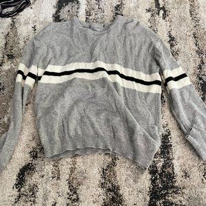 Brandy Melville sweater